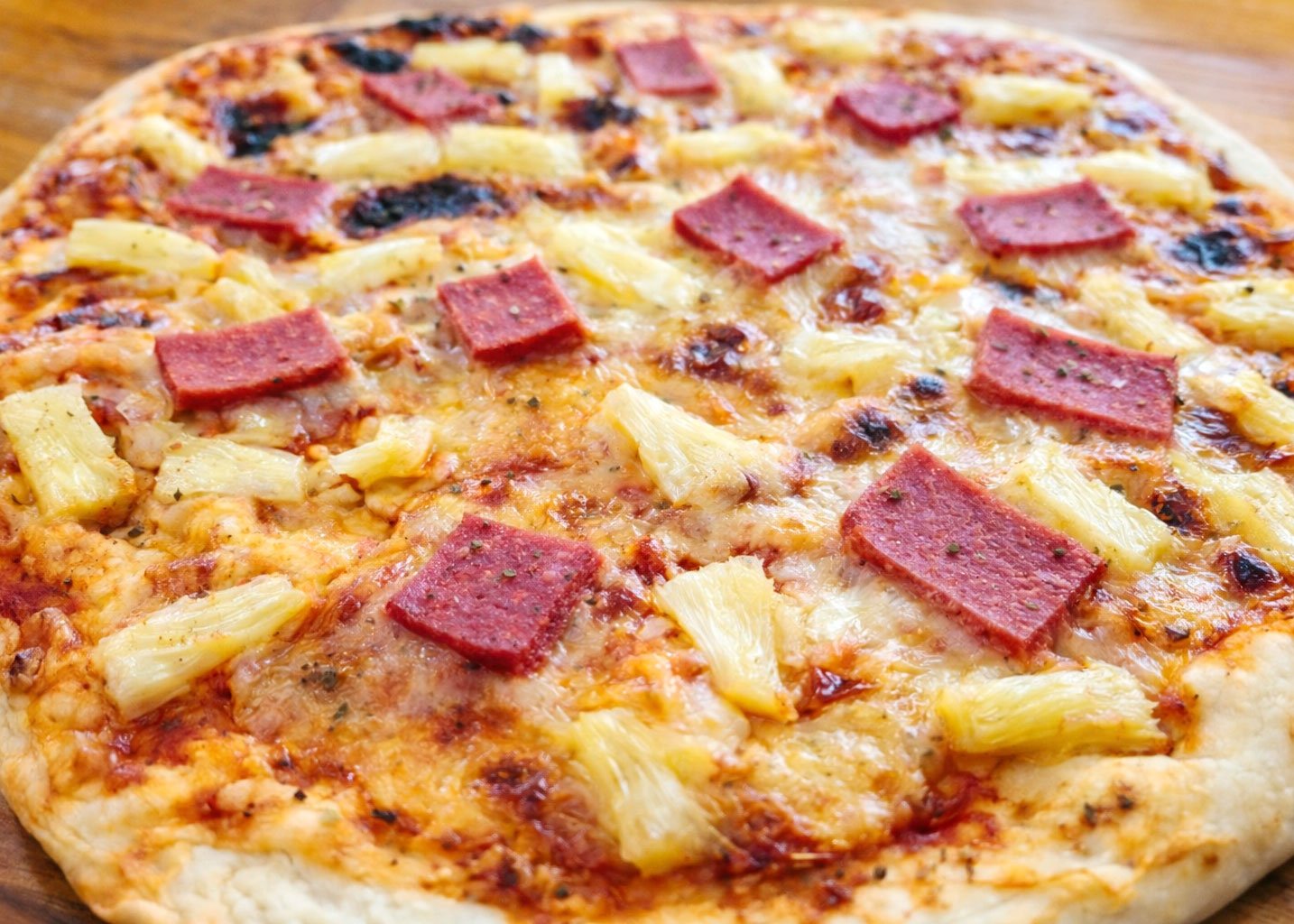 Hawaiian Pizza Fazenda Cafe Best Seller